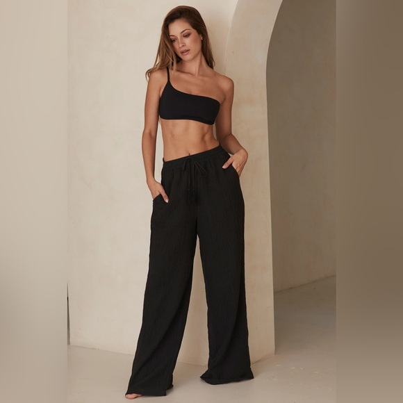 Monday Swimwear – Tahiti Pant in Black Crinkle Linen - Picture 2 of 9